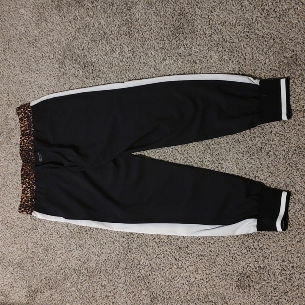 NWOT Calvin Klein performance Stretch Joggers - Picture 3 of 7